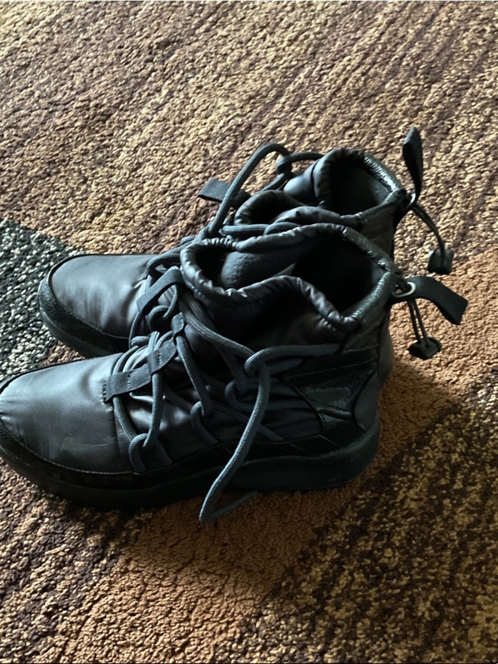 Nike Black Puffer Lace-Up Ankle Boots